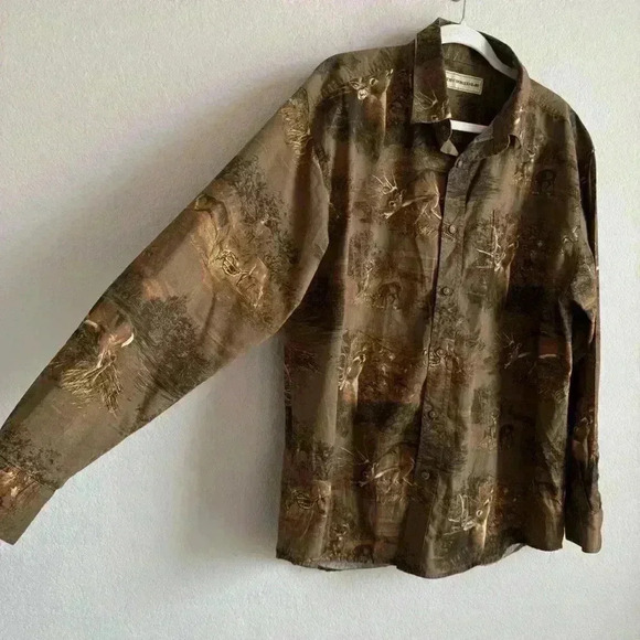 Bit & Bridle Men’s XL Long Sleeve Button Down Black Whitetail Deer Hunter Shirt - Picture 3 of 12